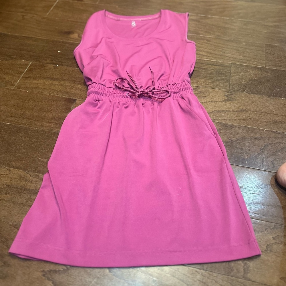 Lou & Grey Sleeveless Midi Dress in Bright Pink